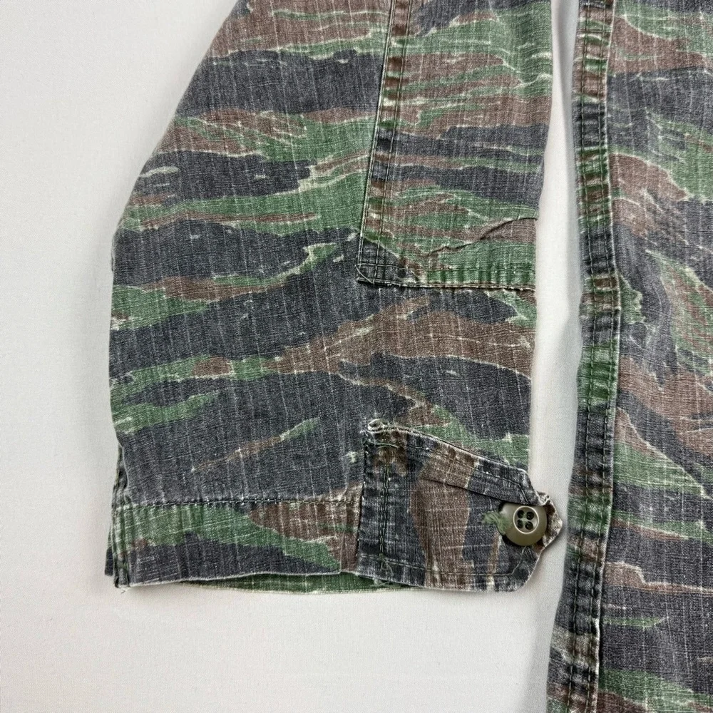 Vtg Tiger Stripe Camo BDU Jacket Sz Medium Military Combat B4